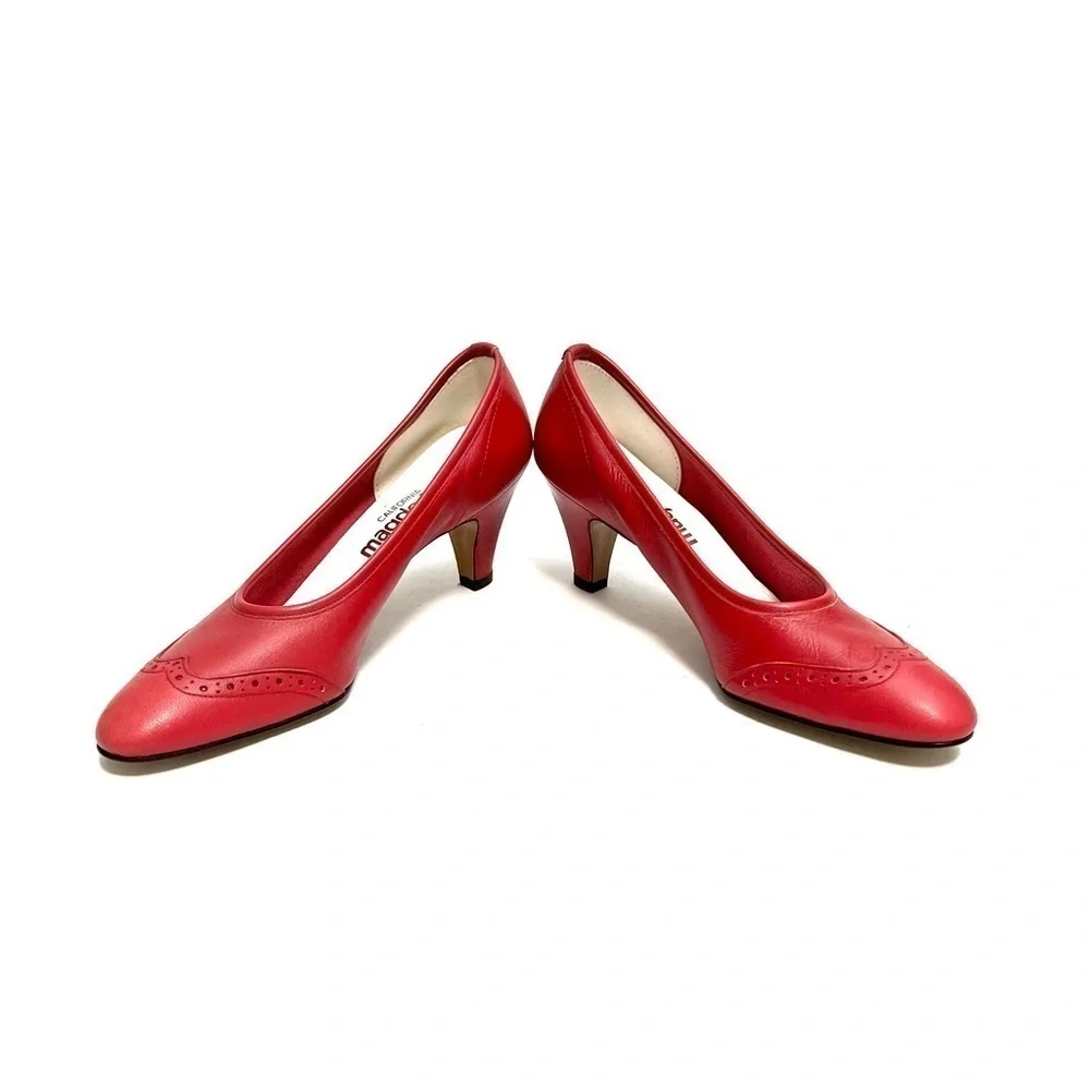 Vintage 1970s deadstock red leather wing tip brogue heels